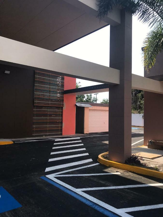 Tropical Inn & Suites, Downtown Clearwater Ngoại thất bức ảnh